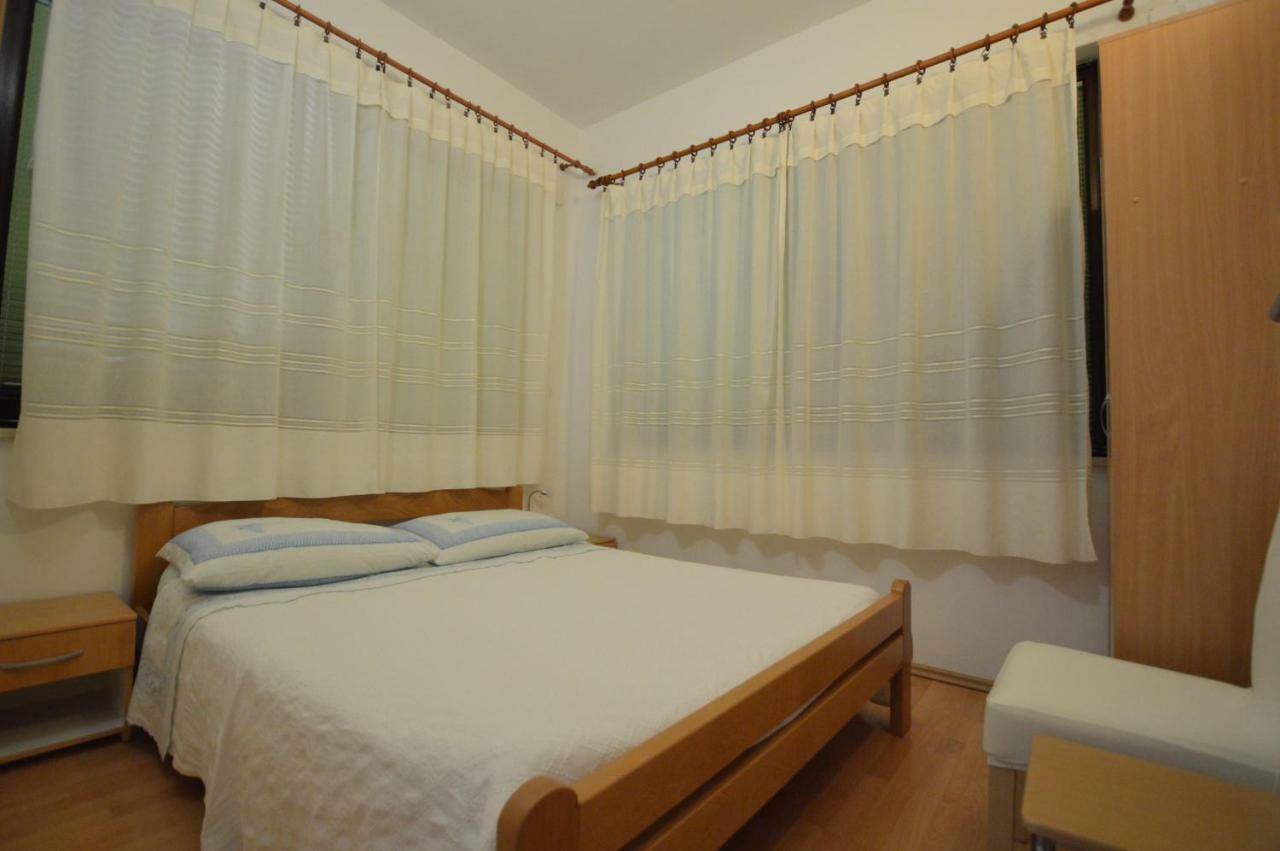 Apartment "Monte" Pula Exterior foto